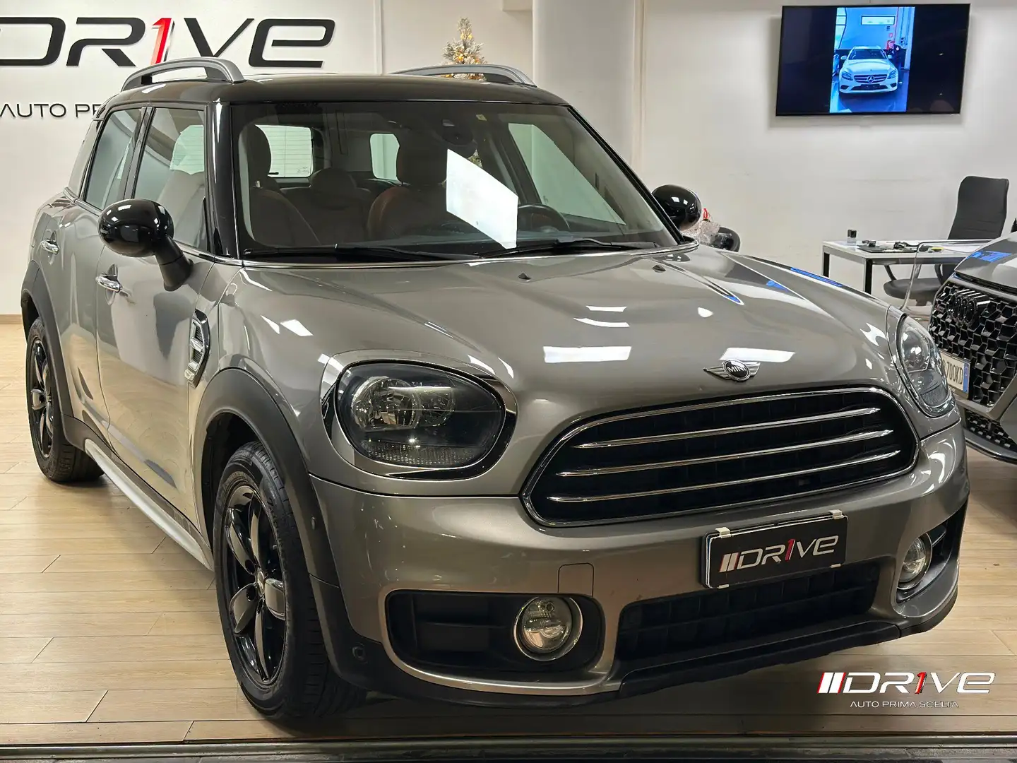 MINI Cooper D Countryman Mini 2.0 Cooper D Business Countryman Automatica Grijs - 2