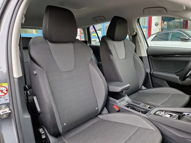 Skoda Octavia view 9
