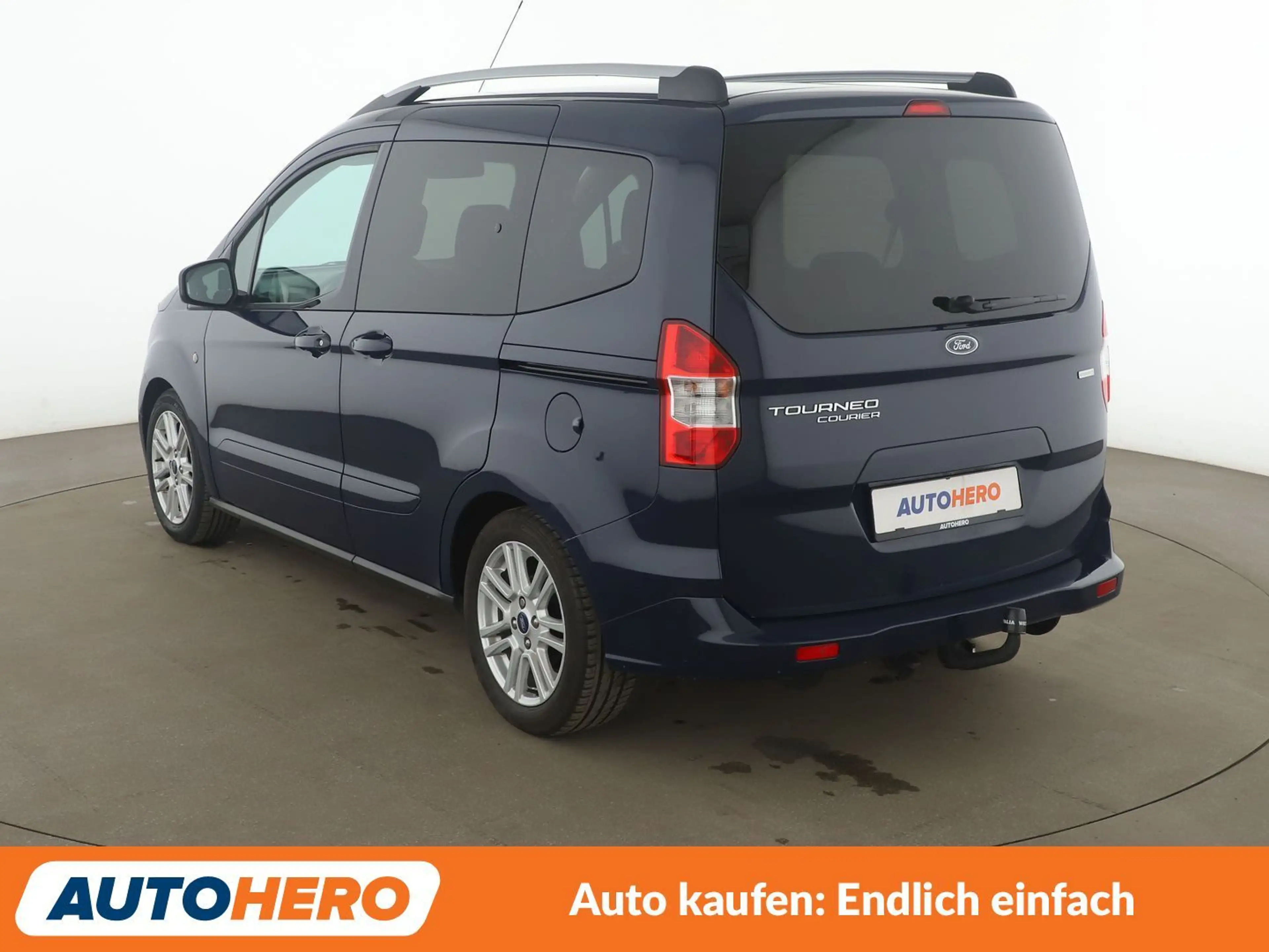 Ford Tourneo 1.0 EcoBoost Titanium*TEMPO*AHK*KLIMA*GARANTIE* — photo 4
