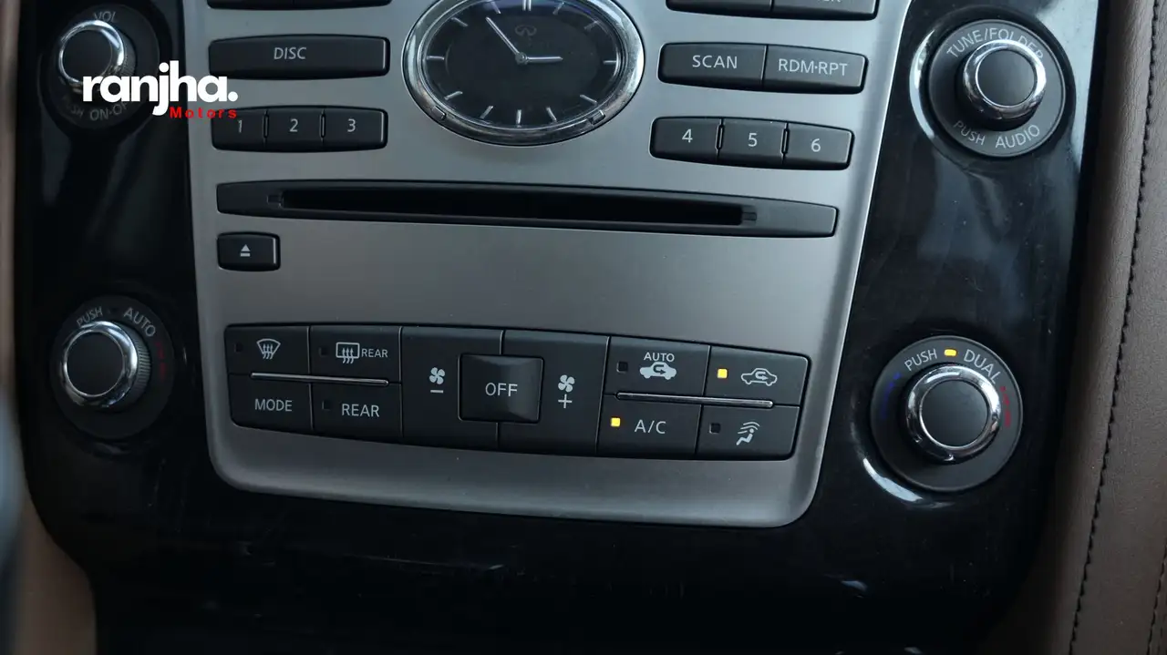Infiniti QX80 снимка Infiniti QX80