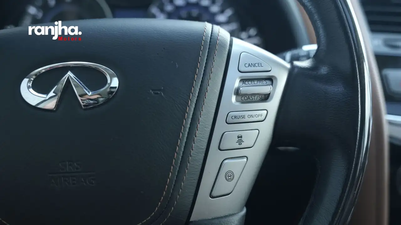 Infiniti QX80 снимка Infiniti QX80