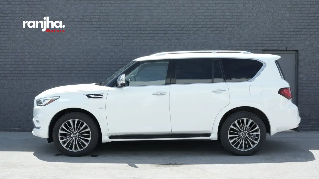 Infiniti QX80 снимка Infiniti QX80