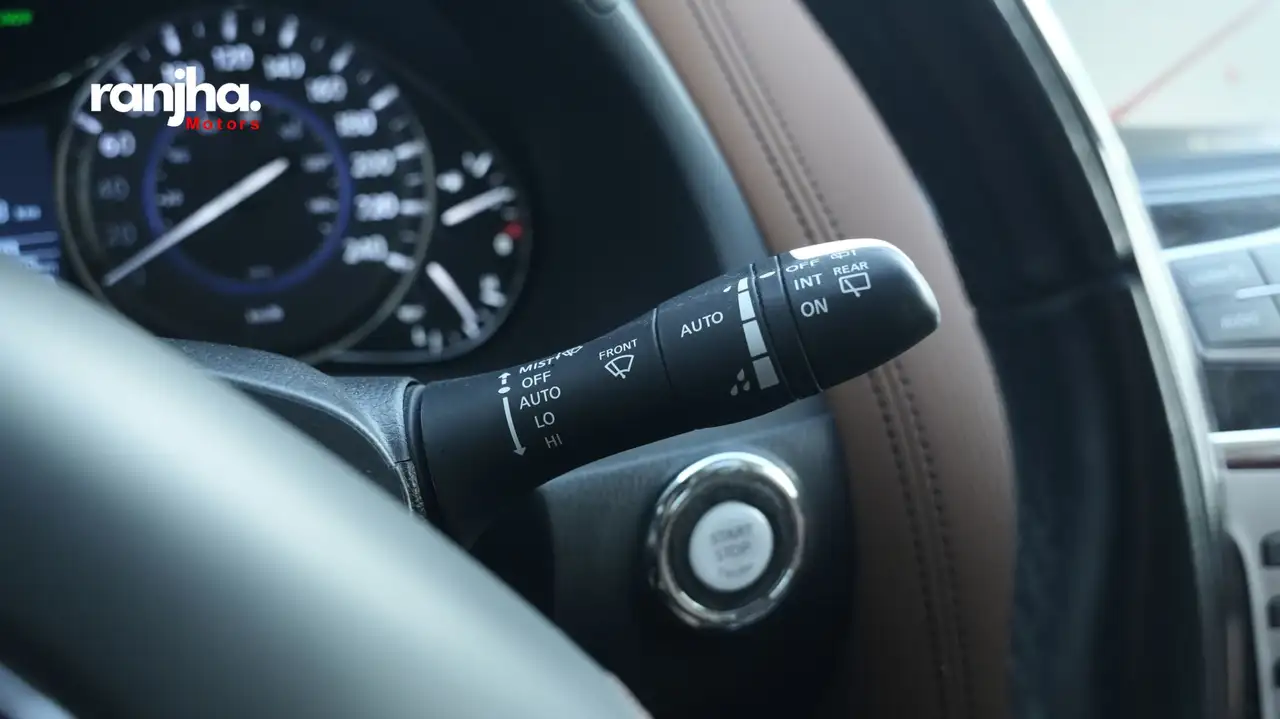 Infiniti QX80 снимка Infiniti QX80