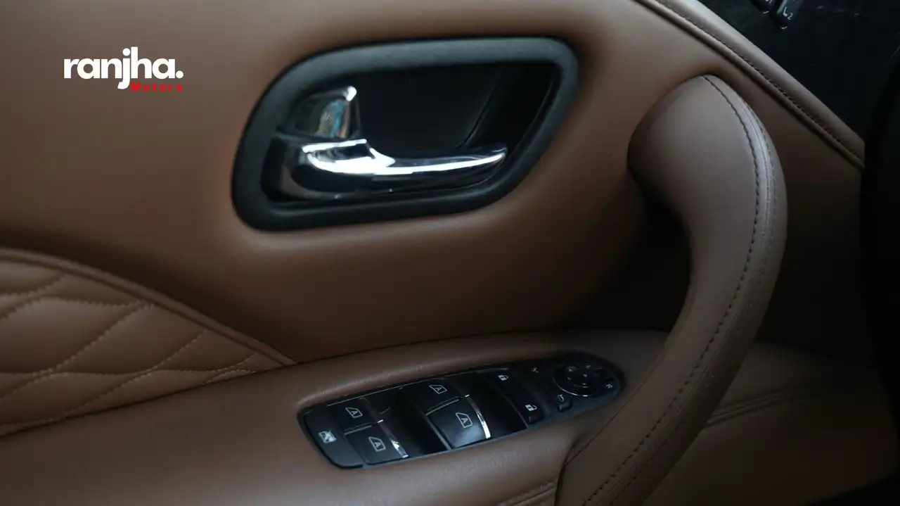 Infiniti QX80 снимка Infiniti QX80