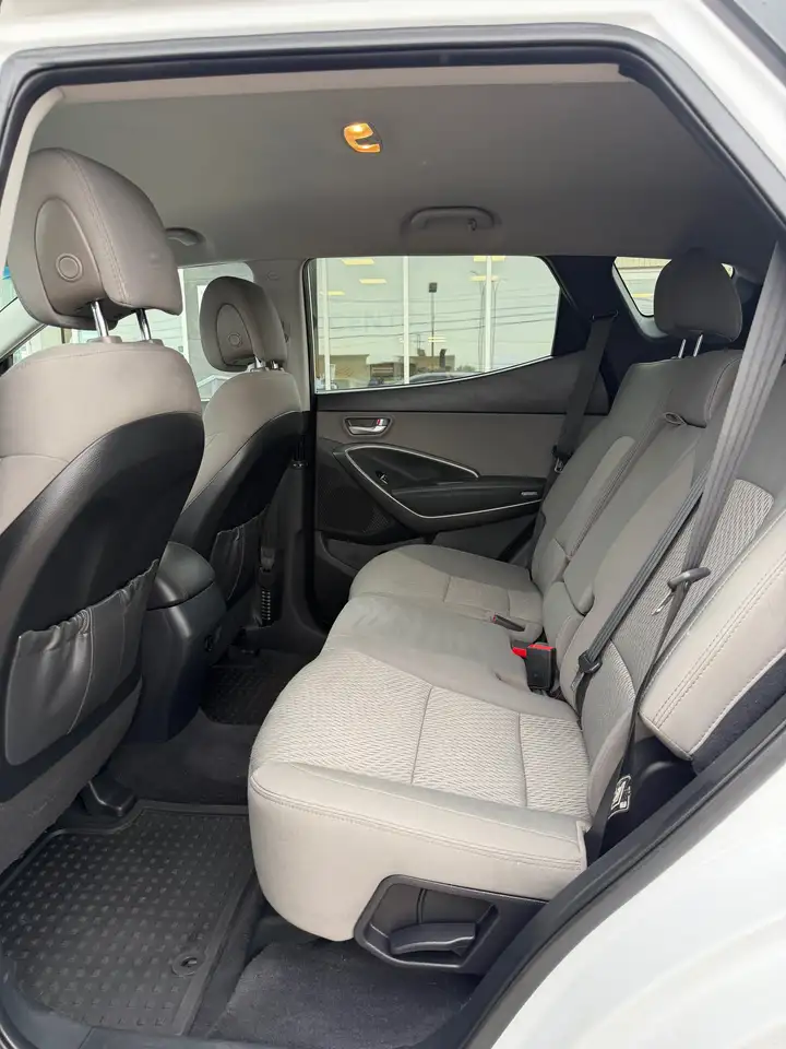 Hyundai SANTA FE снимка Hyundai SANTA FE
