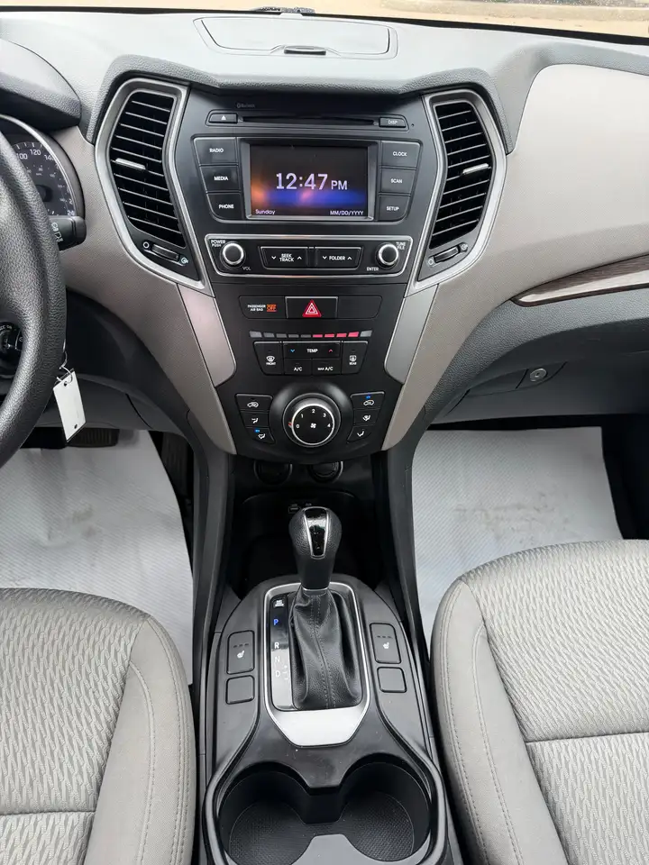 Hyundai SANTA FE снимка Hyundai SANTA FE