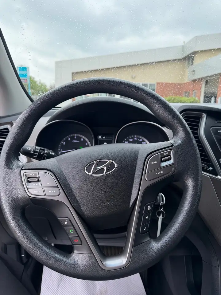 Hyundai SANTA FE снимка Hyundai SANTA FE