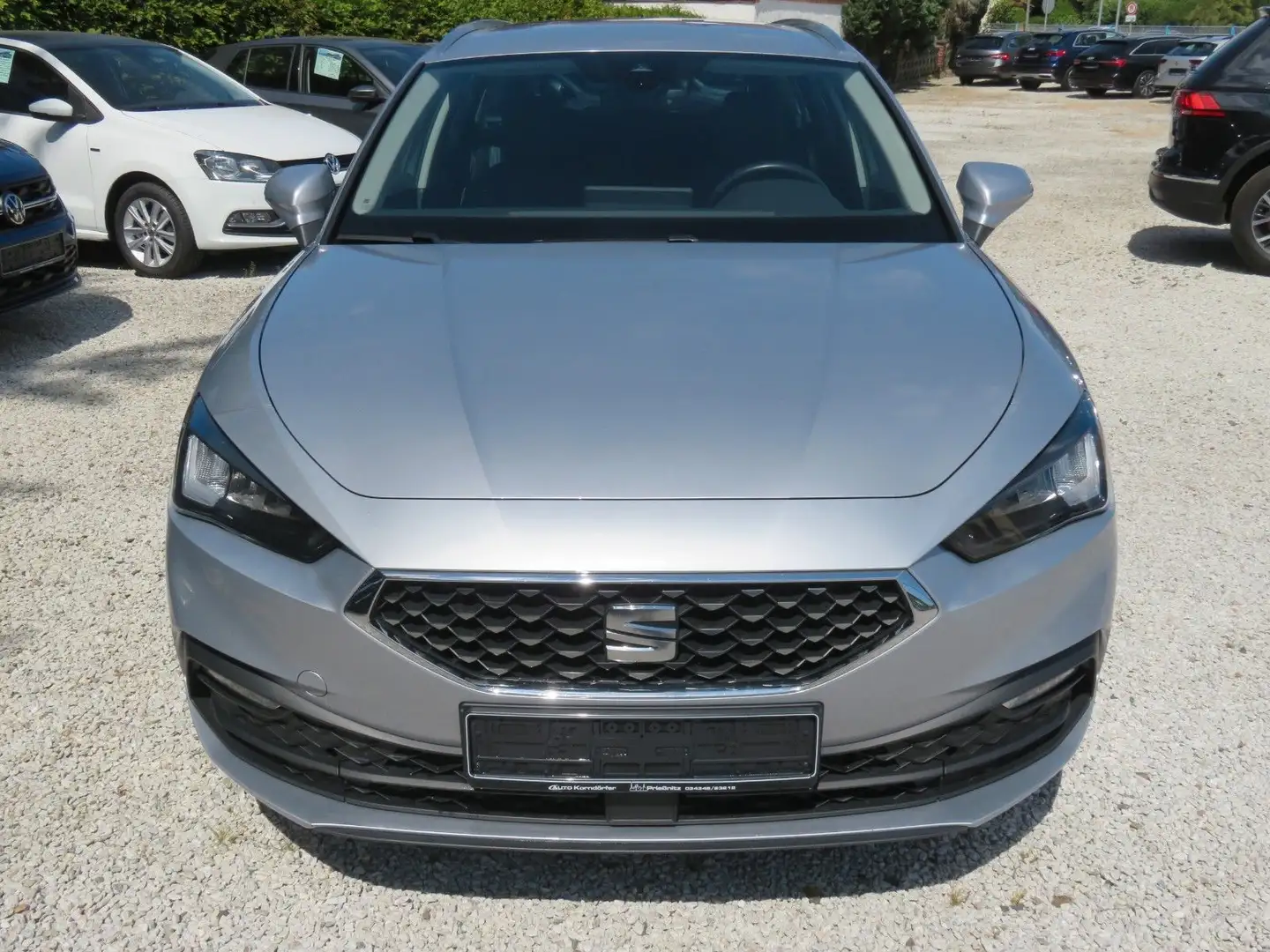 SEAT Leon ST 2.0 TDI Xcellence Silber - 2