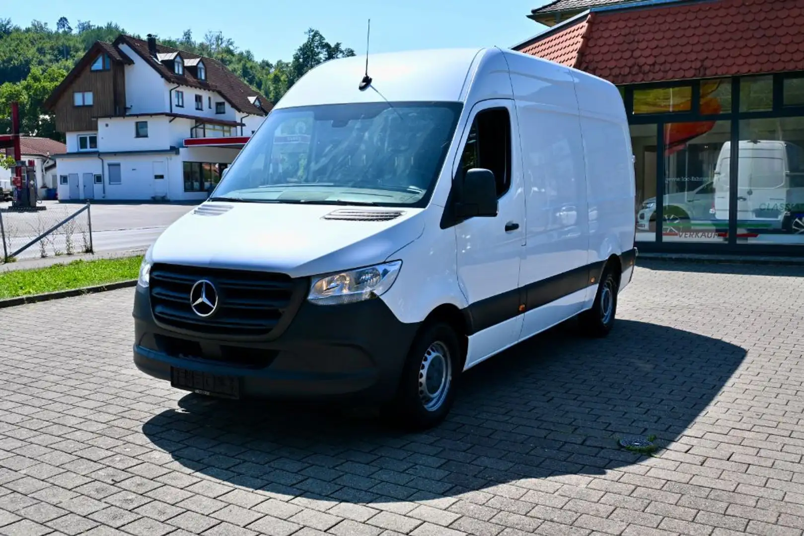 Mercedes-Benz Sprinter 316 CDI Standard *LEDER/MBUX/AHK* Wit - 2