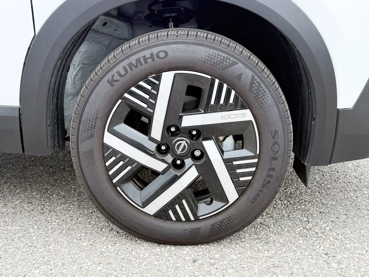 Nissan Kicks fotografie Nissan Kicks