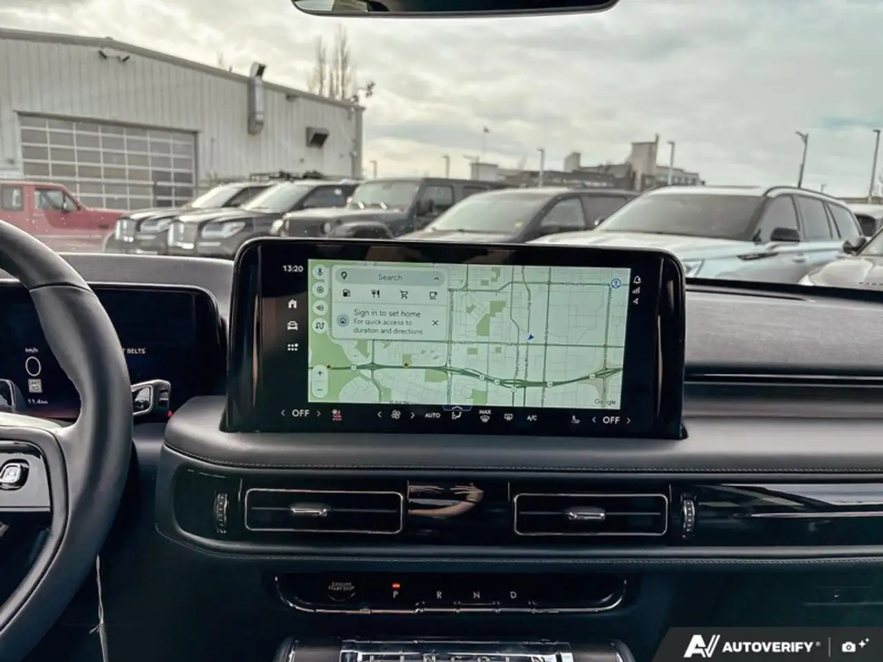 Lincoln Aviator снимка Lincoln Aviator