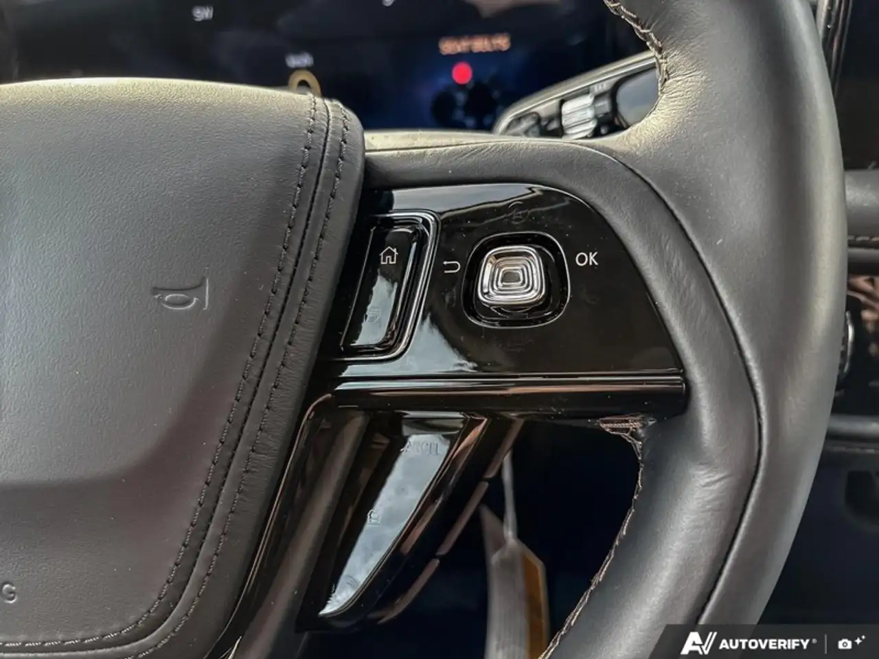 Lincoln Aviator снимка Lincoln Aviator