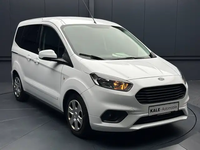 Ford Tourneo Courier view 7