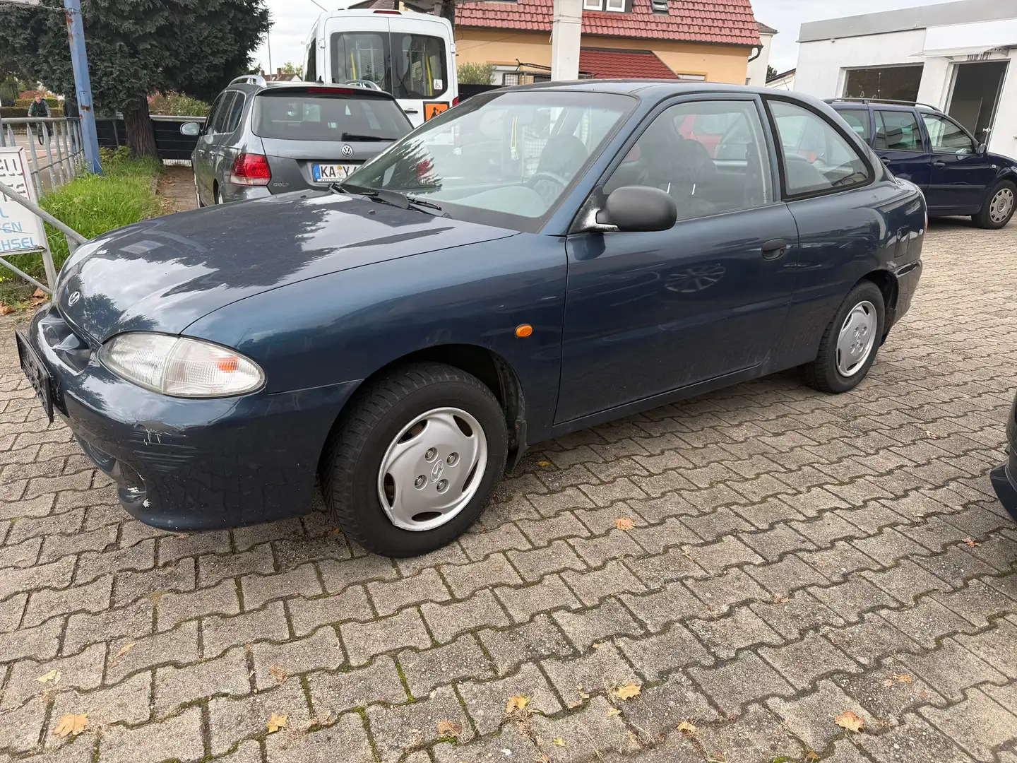 Hyundai ACCENT Accent 1.3i LS Tüv bis 03.27 Blau - 1
