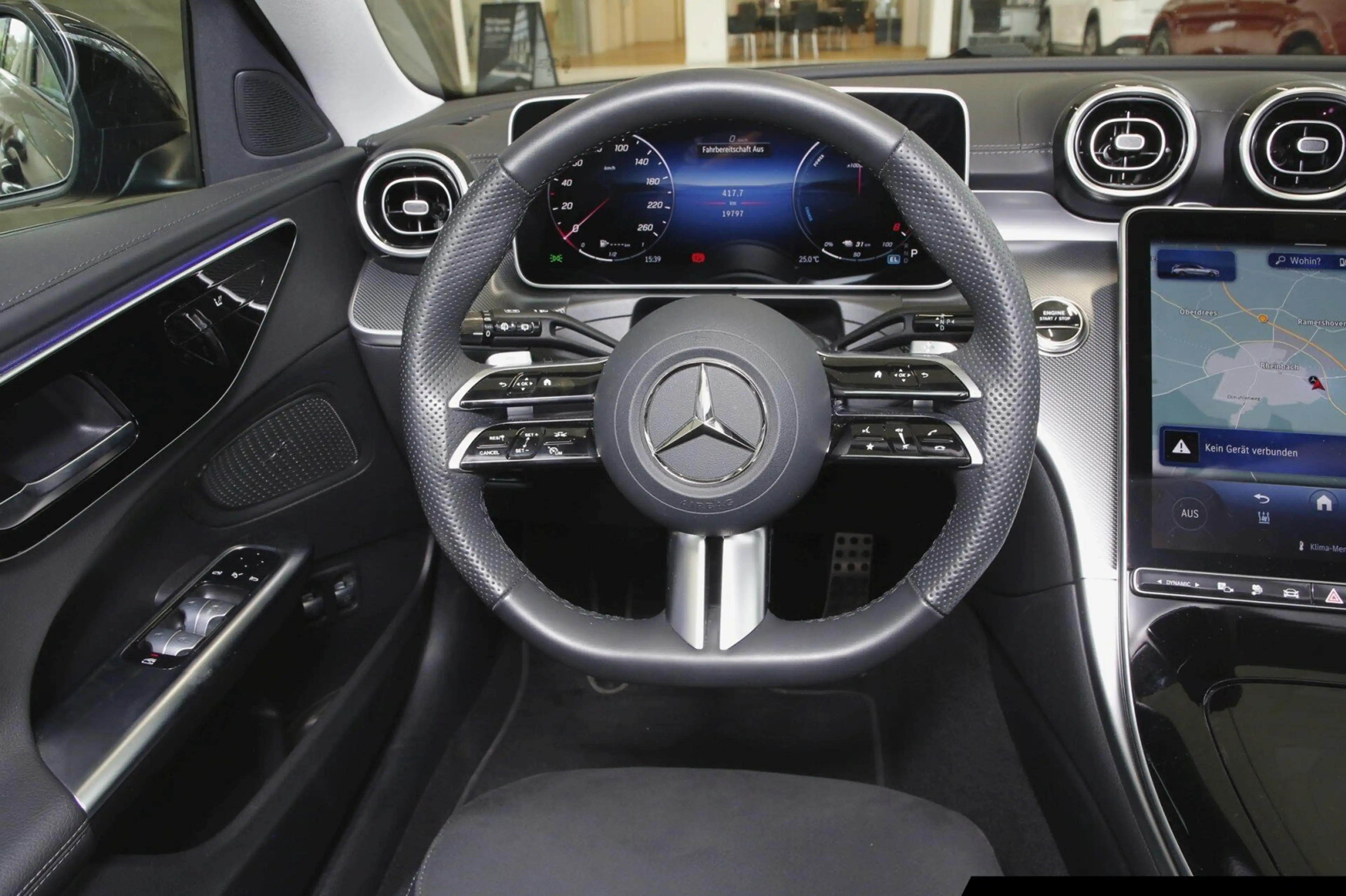 Mercedes-Benz C 300 C 300 e T AMG/LED/Totw./Night/Winterpaket/ — photo 11