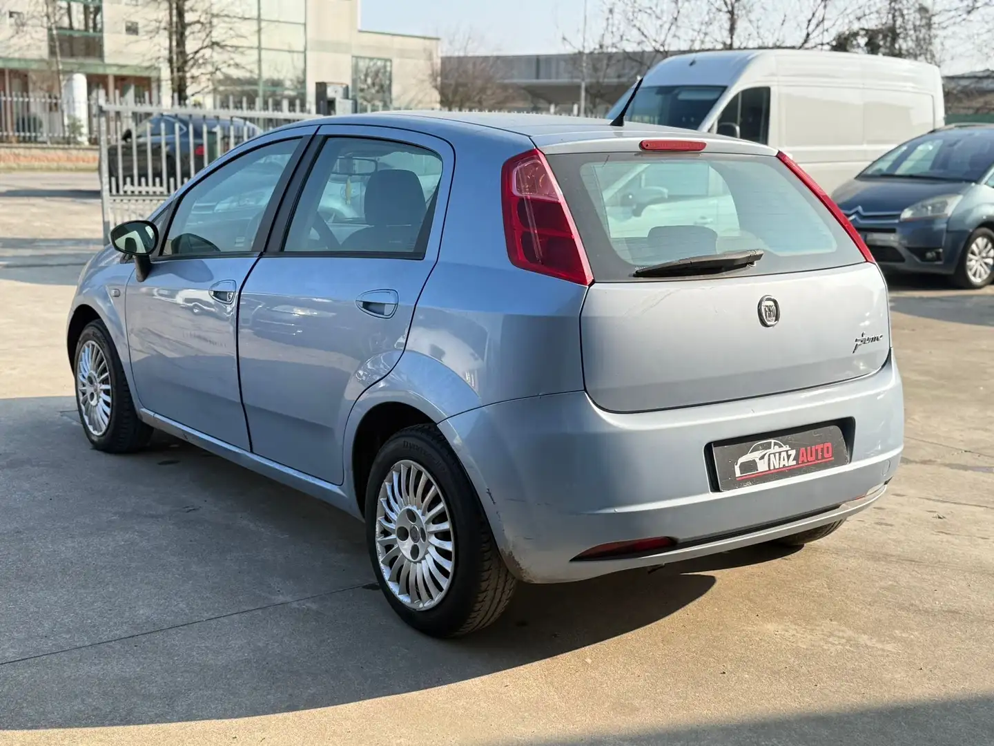 Fiat Grande Punto 5p 1.4 Dynamic 77cv - 2