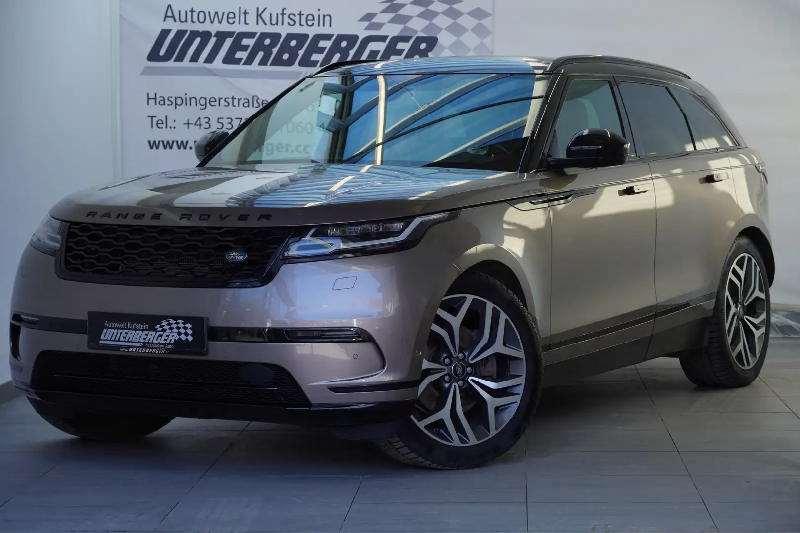 Land Rover Range Rover Velar D300 HSE Braun - 2