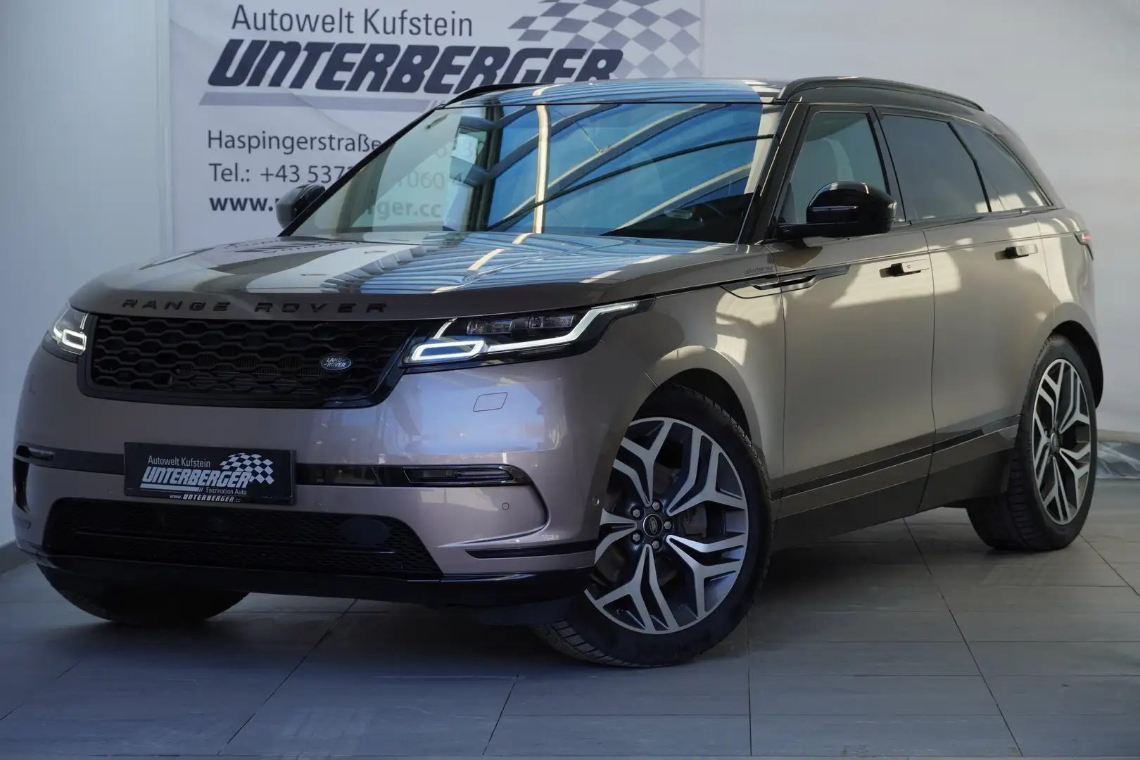 Land Rover Range Rover Velar D300 HSE Braun - 1