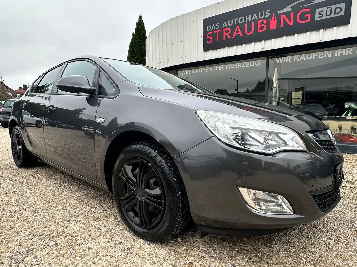 Opel Astra J Lim. 5-trg. Design Edition KLIMA*SHZ*EU5 Grau - 1