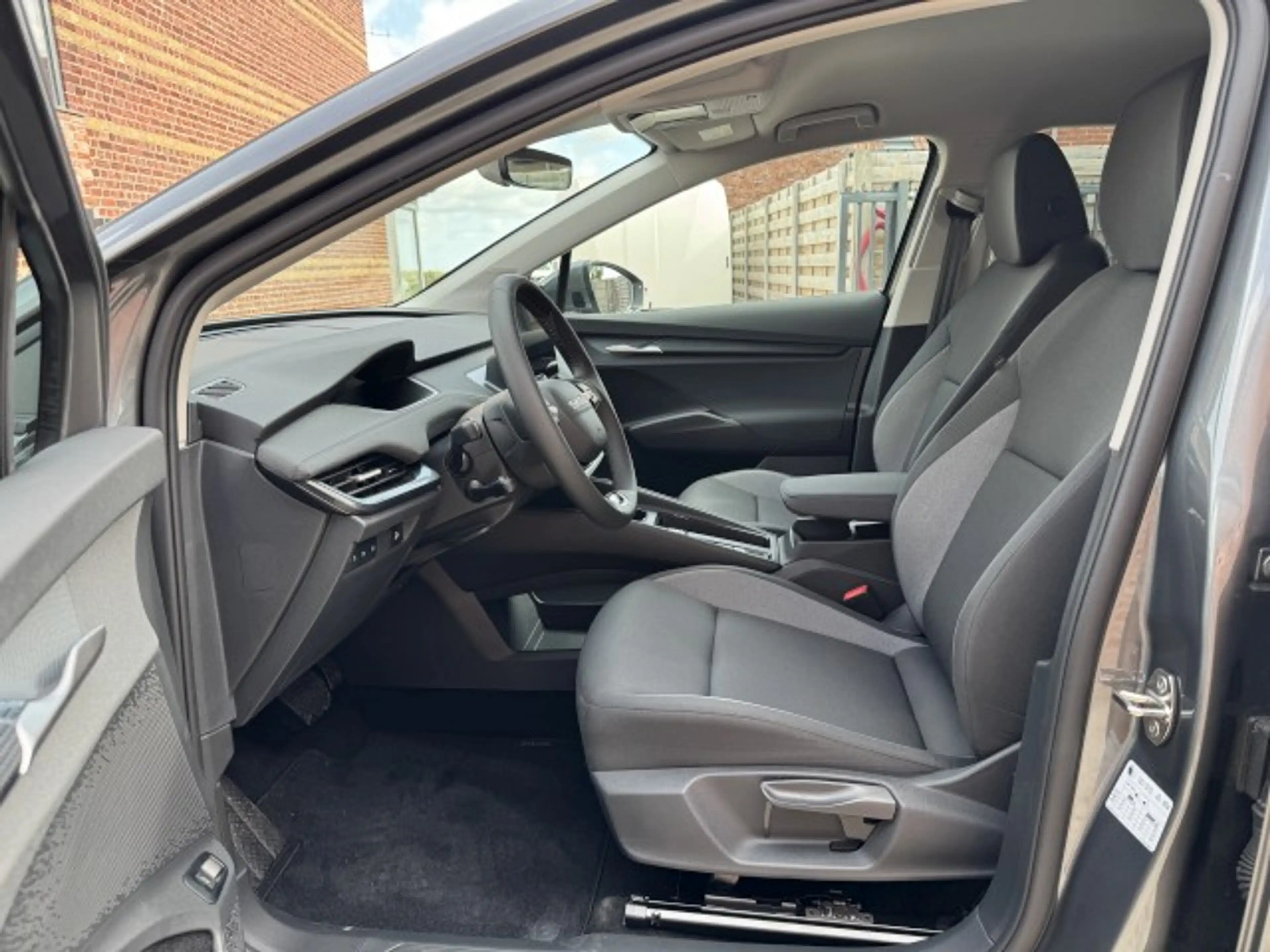 Skoda Elroq Skoda Elroq 60 "NIEUW" design Loft/61kWh/140kW/RANGE 440km! — photo 2
