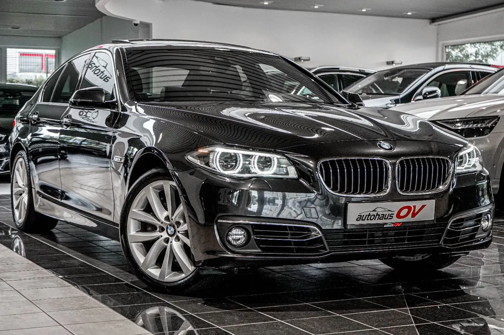 BMW 530 d xDrive*Individual*3xTV*360*ACC*HUD*Soft*LED Grau - 2