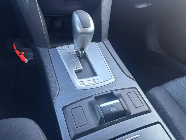 Subaru Legacy view 15