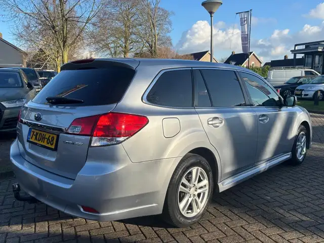 Subaru Legacy view 6