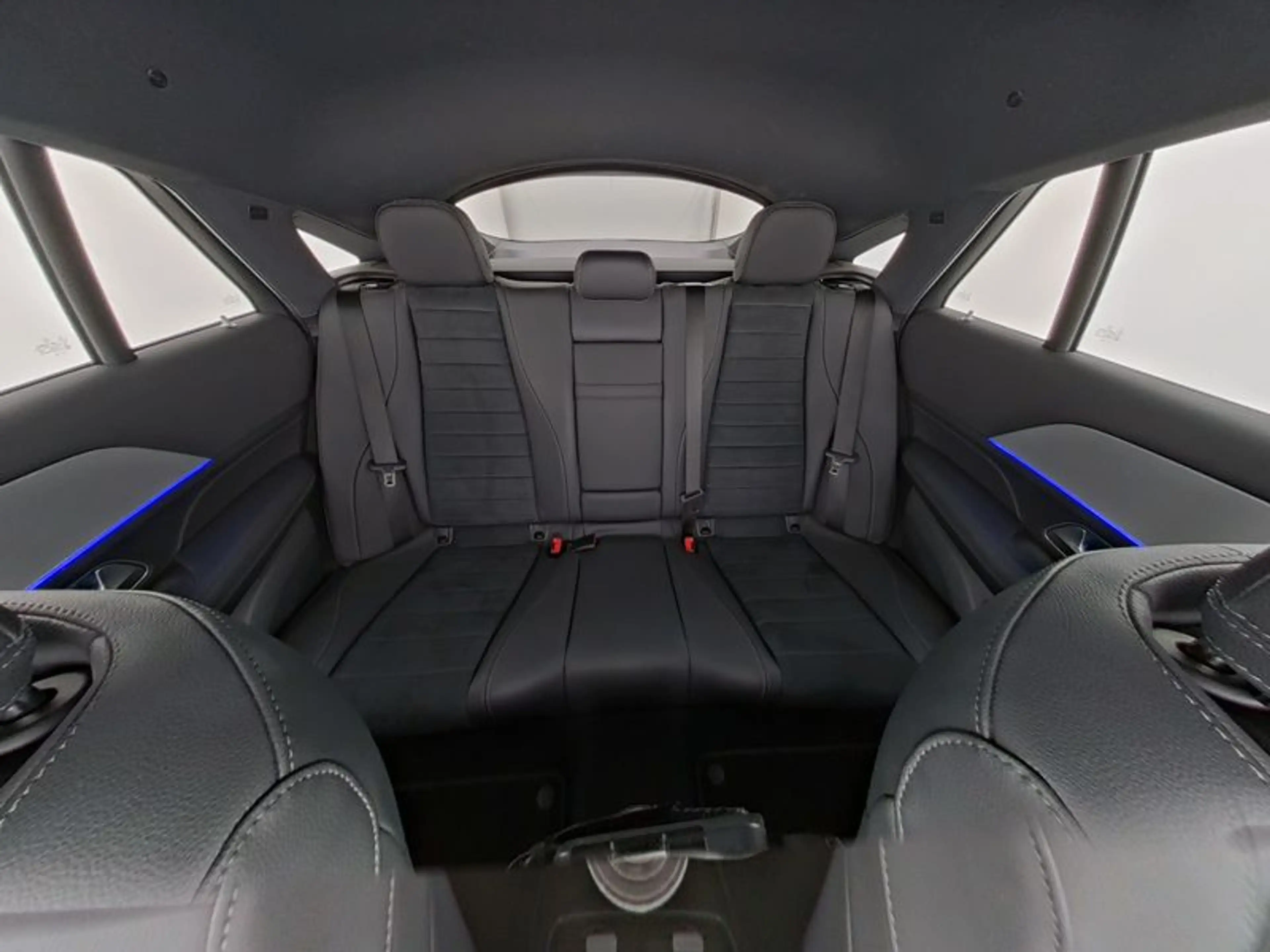 Mercedes-Benz GLE 350 de 4M Coupé AMG|MBEAM|PANO|BURM3D|360 — photo 9