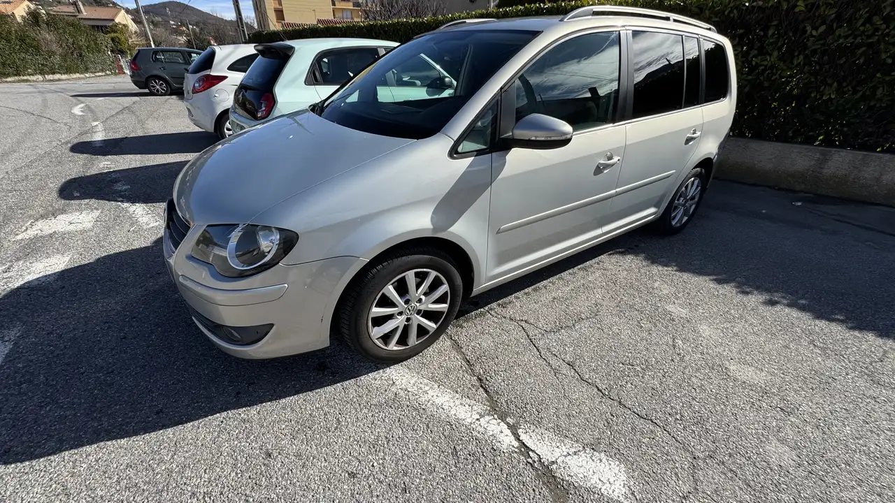 Volkswagen Touran 2.0 16S TDI 140 Freestyle