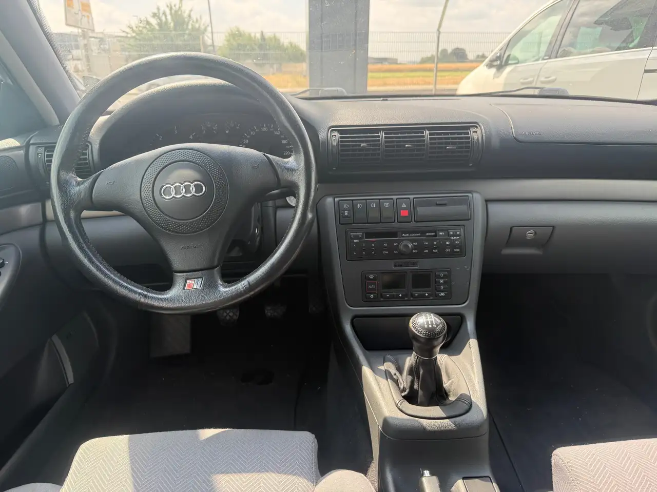 Audi A4 1.9 TDI S-Line 1 Hand, foto 12
