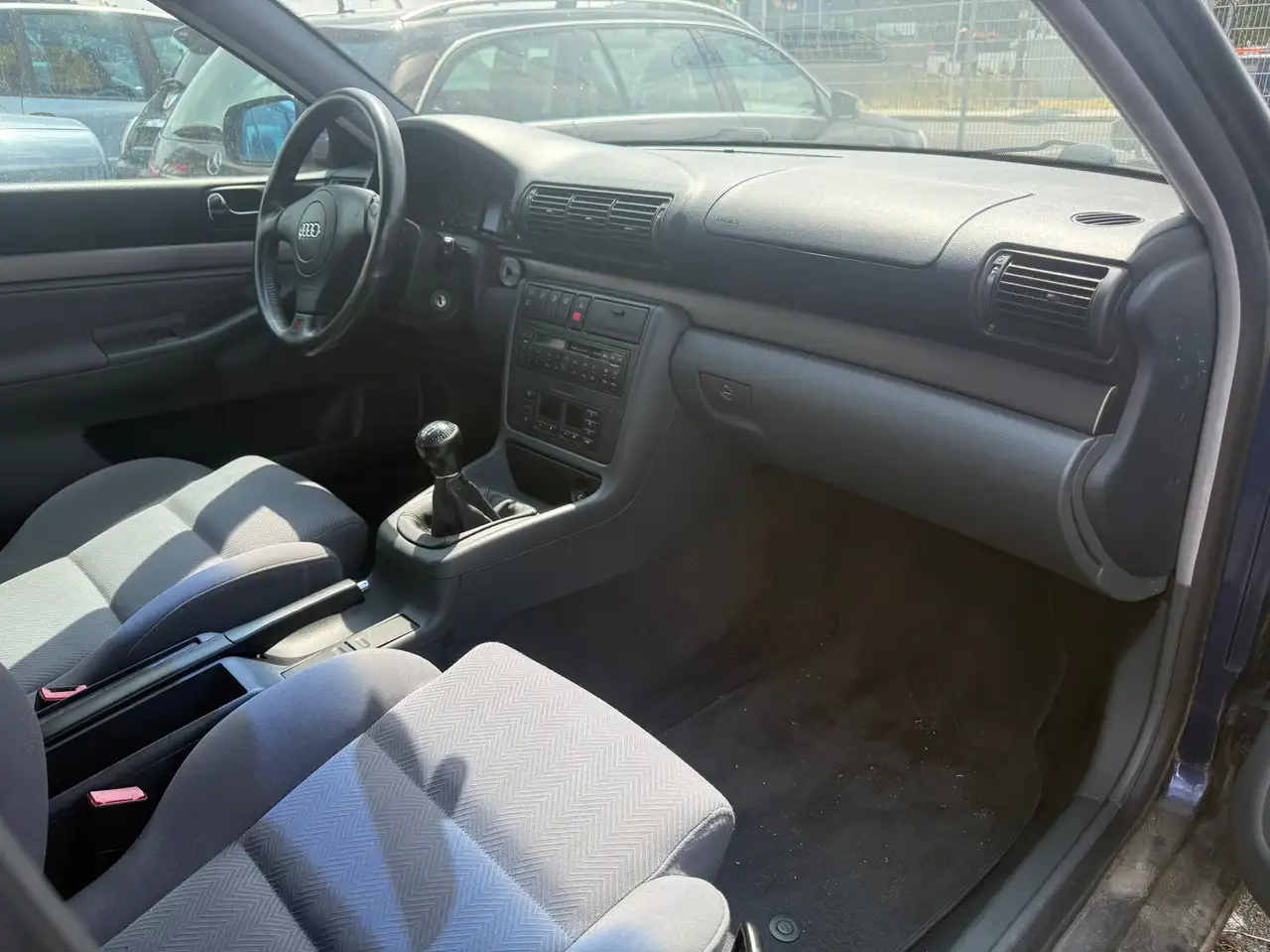 Audi A4 1.9 TDI S-Line 1 Hand, foto 7