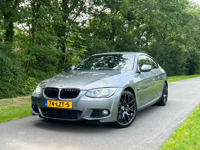 BMW 335 3-serie Coupé 335xi High Executive Coupe