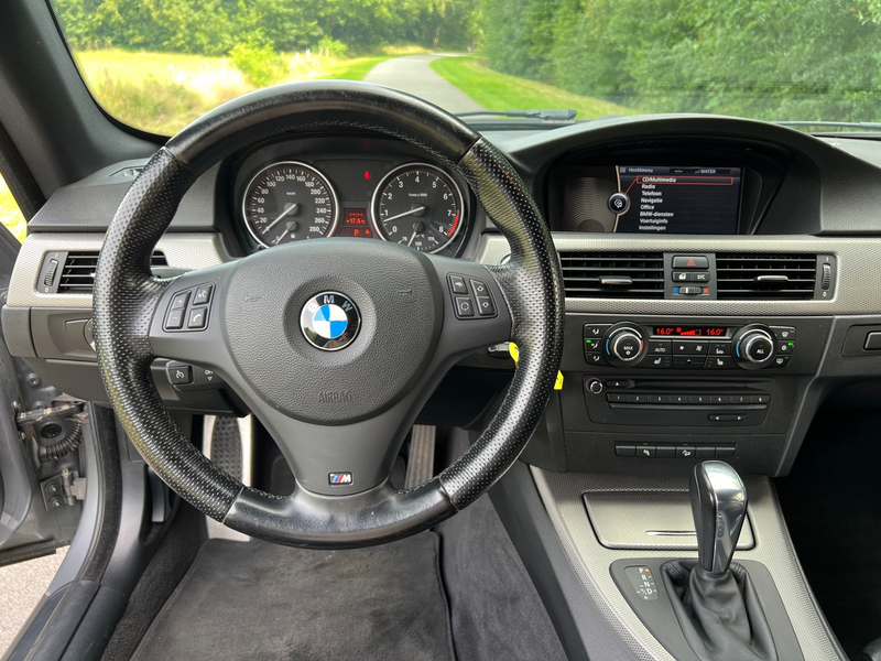 BMW 335 3-serie Coupé 335xi High Executive Coupe — photo 14