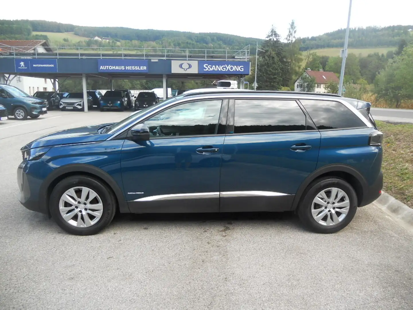 Peugeot 5008 BlueHDI 130 EAT8 Style Blau - 2