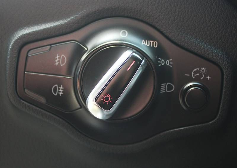 Audi Q5 TDI Navi MMI el.Heckklappe AHK schwenkb 1Hd — photo 8