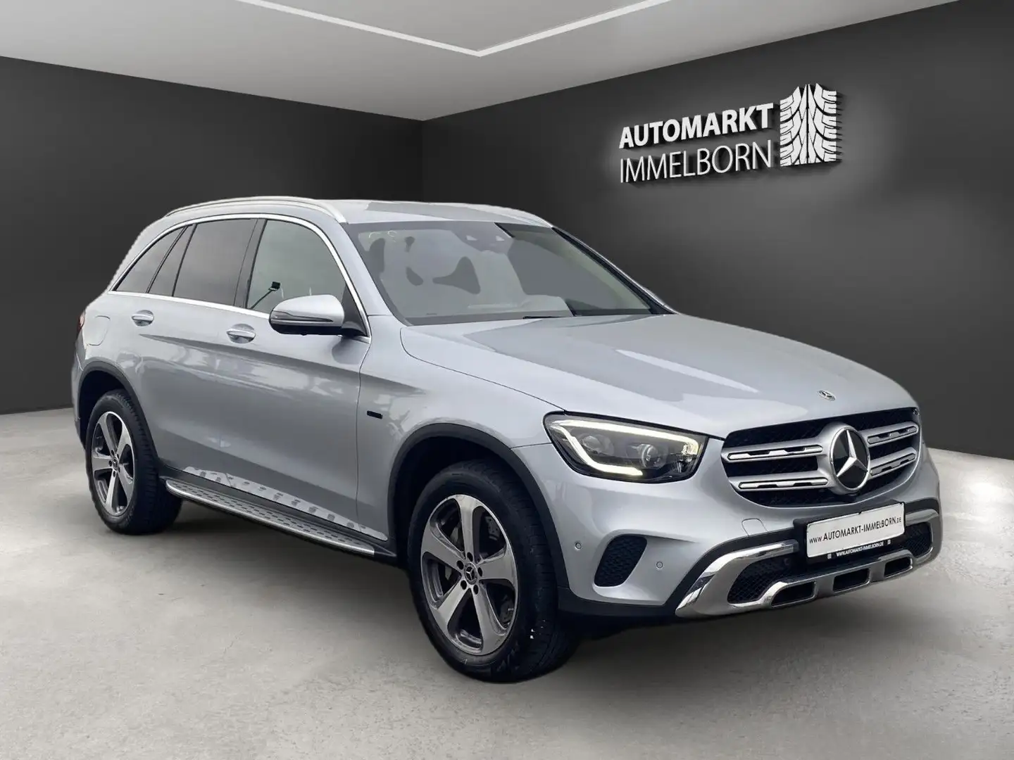 Mercedes-Benz GLC 300 e 19*Virtual*HUD*Sound*4SH*360°*Mbeam*TV Silber - 1