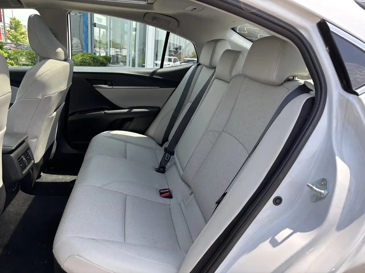 Toyota Camry снимка Toyota Camry