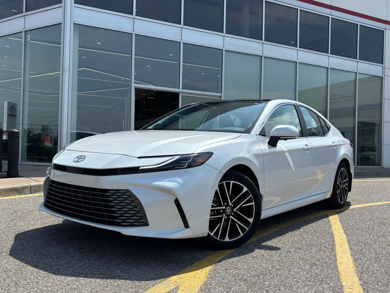 Toyota Camry снимка Toyota Camry