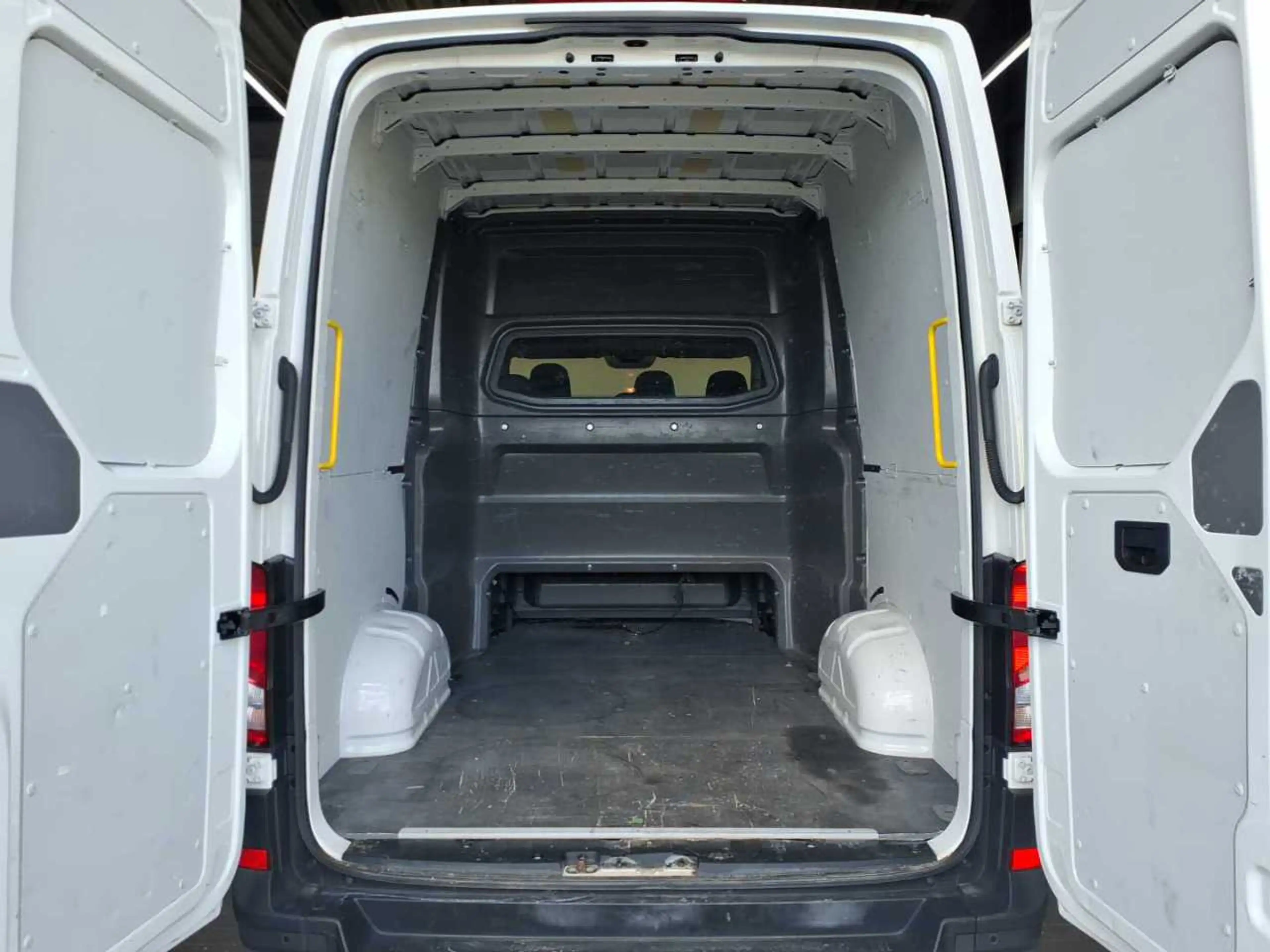 Volkswagen Crafter Plus 35 Kasten L2H2 / Bluetooth, Klima — photo 8