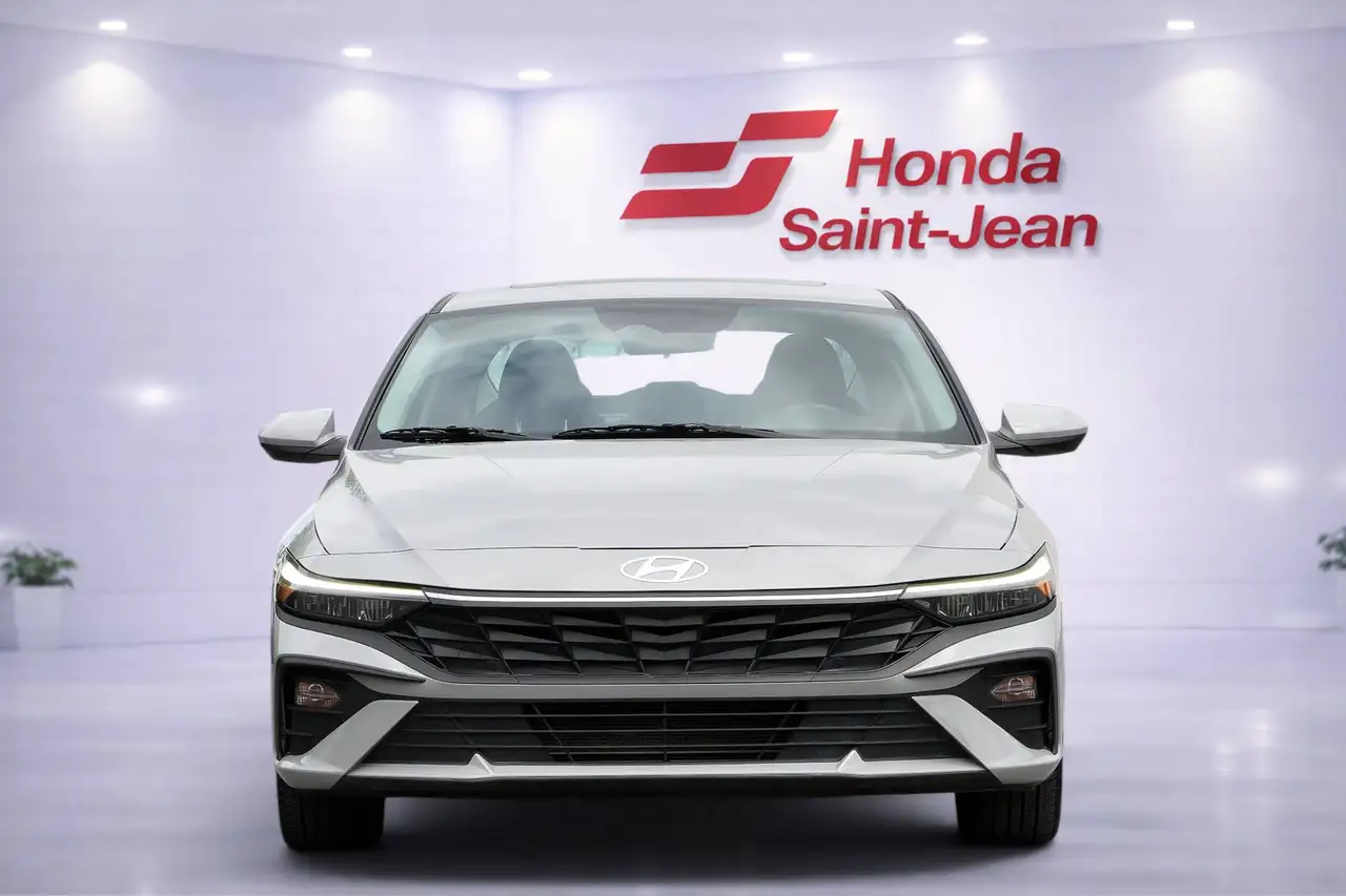 Hyundai ELANTRA снимка Hyundai ELANTRA
