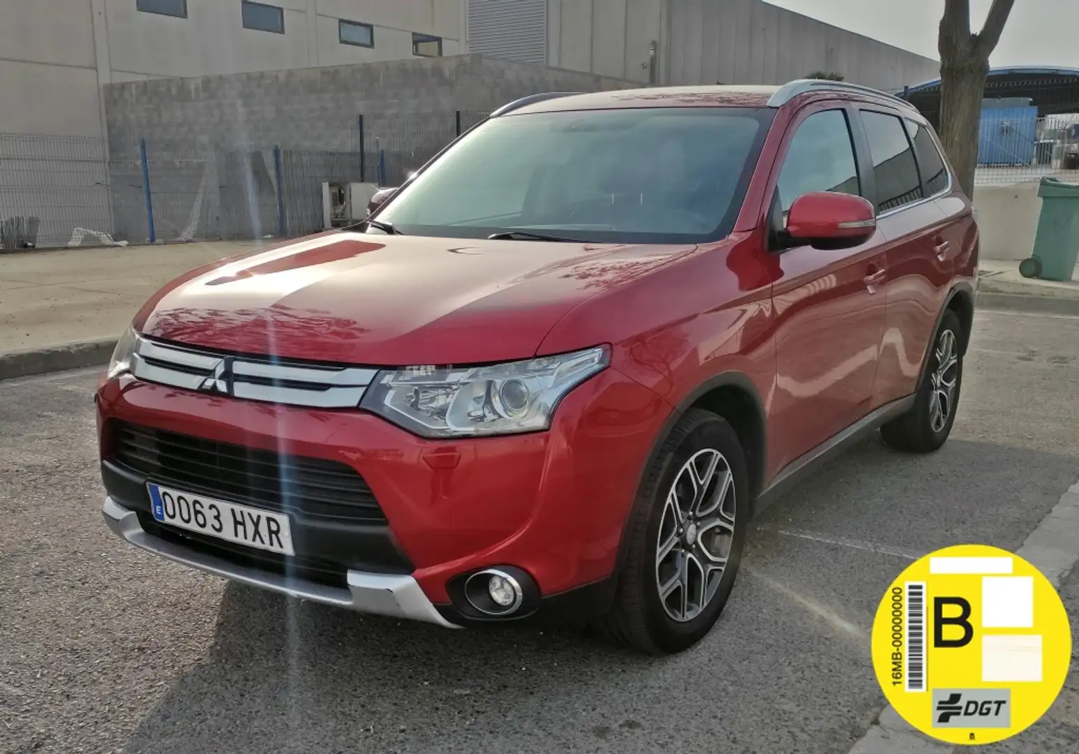 Mitsubishi Outlander 220DI-D Motion 4WD Kırmızı - 1