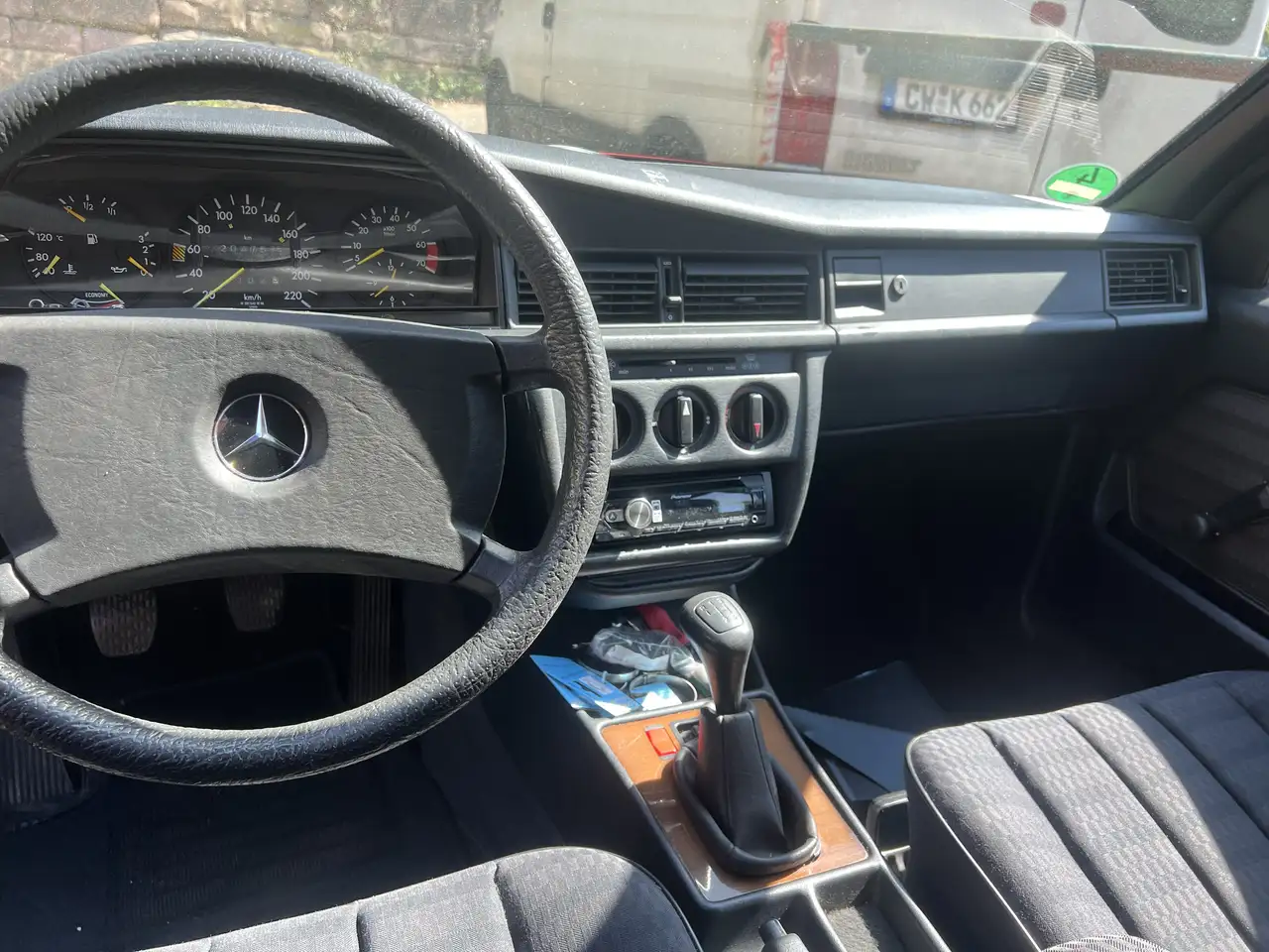 Mercedes-Benz 190 E, foto 3