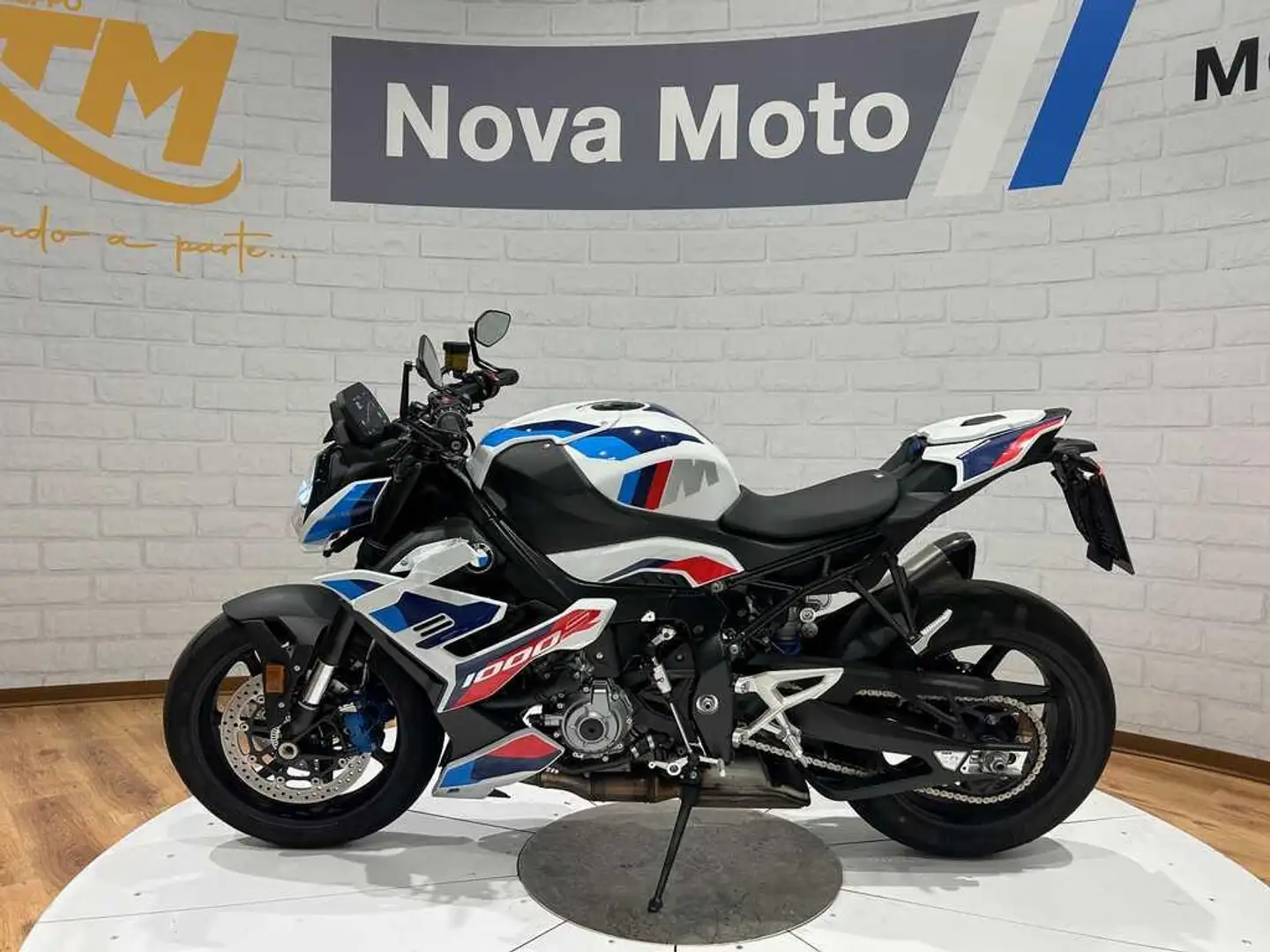 BMW M 1000 R Abs my23 Blanc - 1