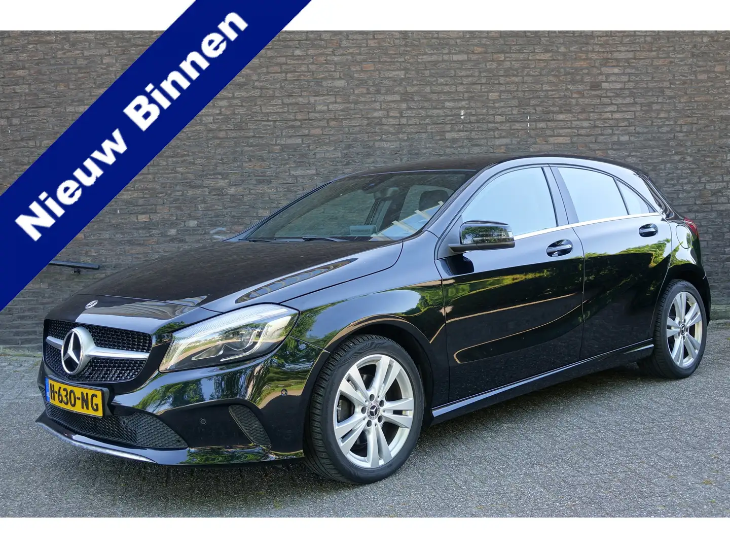Mercedes-Benz A 180 Business Solution AUTOMAAT, navigatie, zwart, incl Noir - 1
