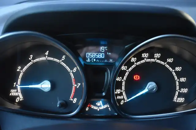Ford B-Max view 8