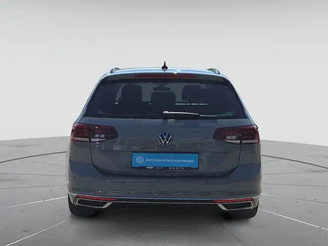 Volkswagen Passat view 7