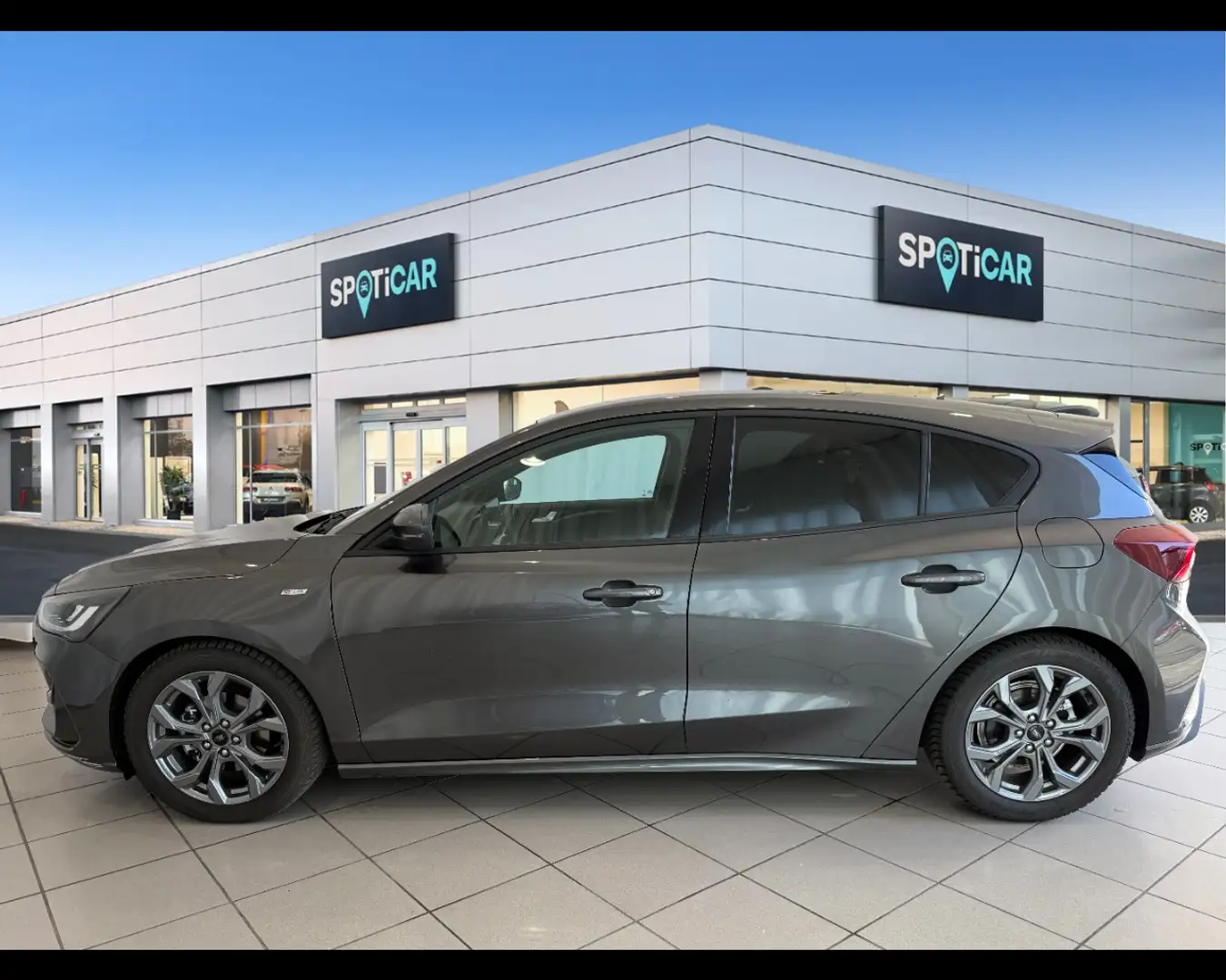 Ford Focus 5 Porte 1.5 EcoBlue ST-Line Grigio - 2