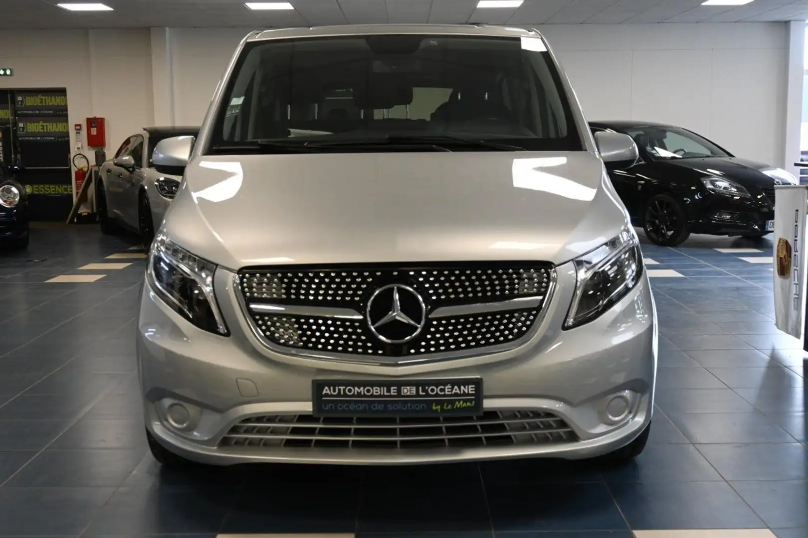 Mercedes-Benz Vito TOURER 116 CDI Long Select A 9 places Gris - 2