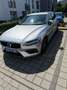 Volvo V60 B4 D Silber - thumbnail 3