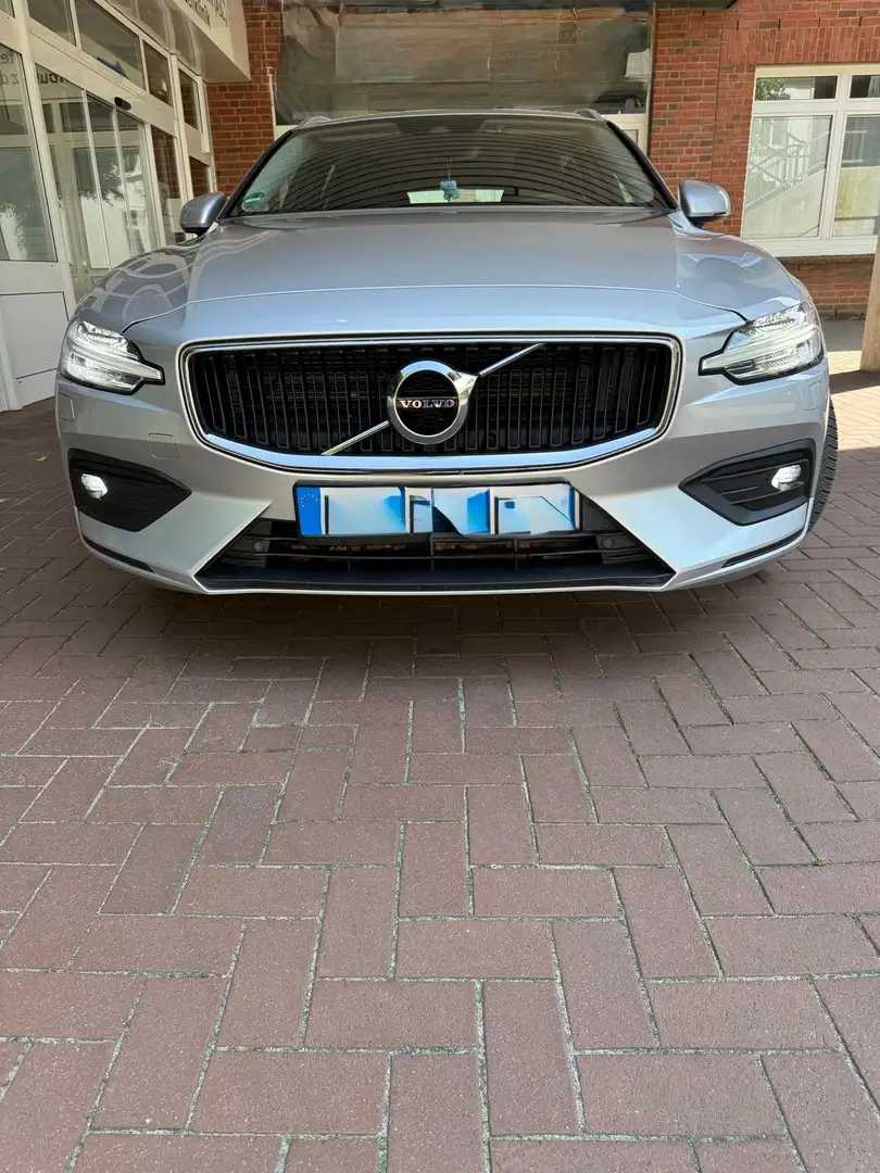 Volvo V60 B4 D Silber - 1